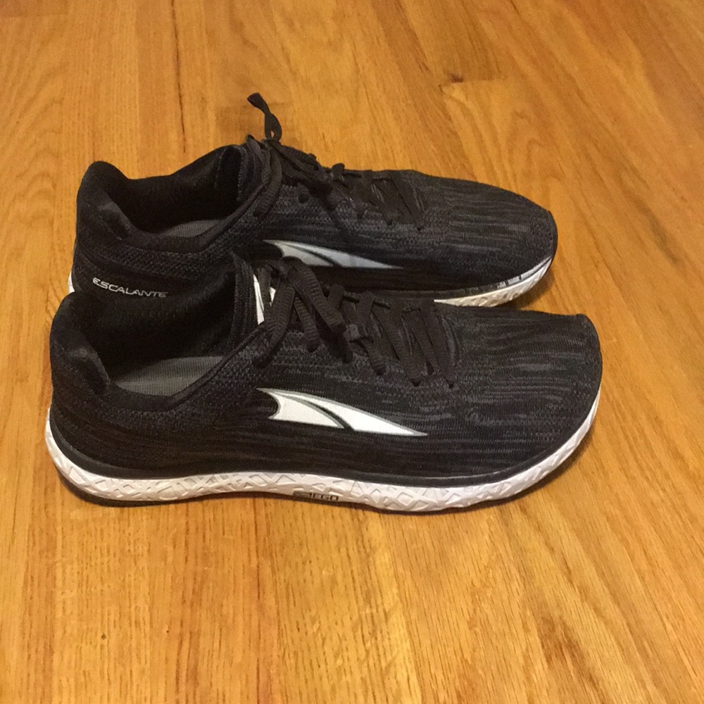 Women’s Altra Running shoes Escalante